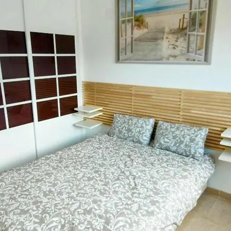 Apartment Planta Baja Con Piscina Y Parking En Miami Playa, Cerca Del Mar - Es-9-155 *